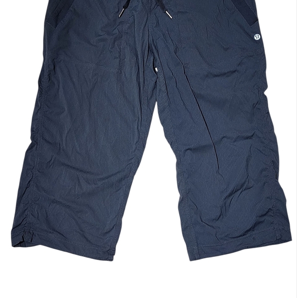 Lululemon Studio Crop Charcoal Grey Pants Size 10 Activewear Hiking - Picture 9 of 11